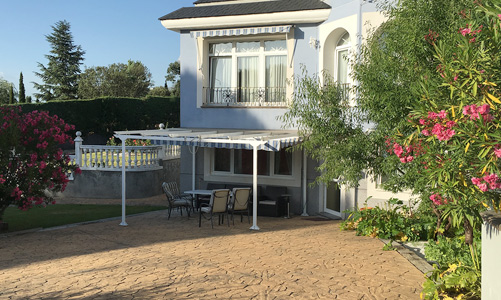 Exterior residencia de estudiantes en Villaviciosa de Odón - Tajo I